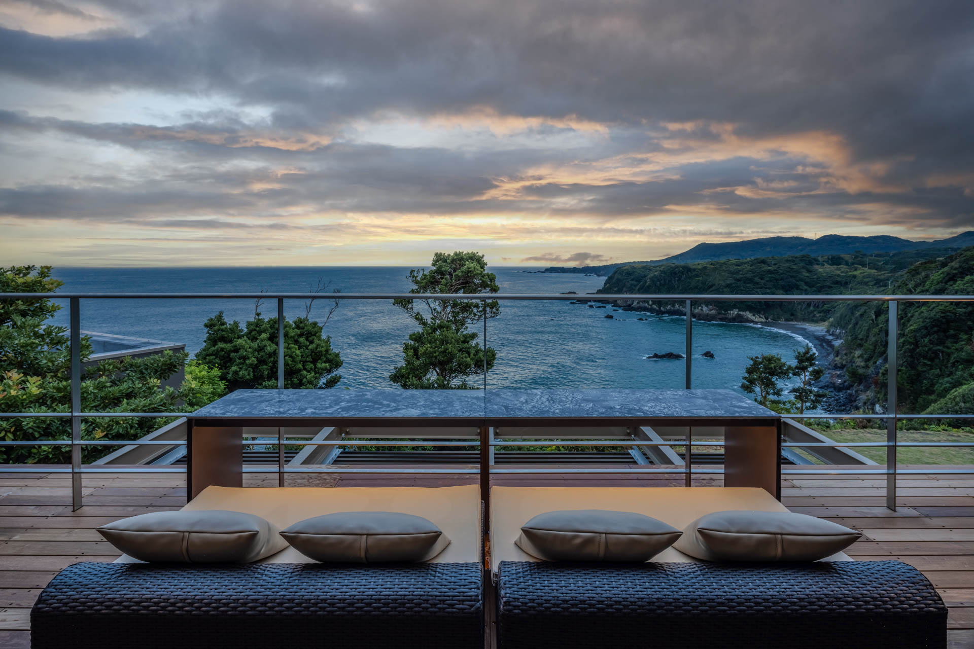 美しい自然、豊かな観光を未来へ！御宿The Earth